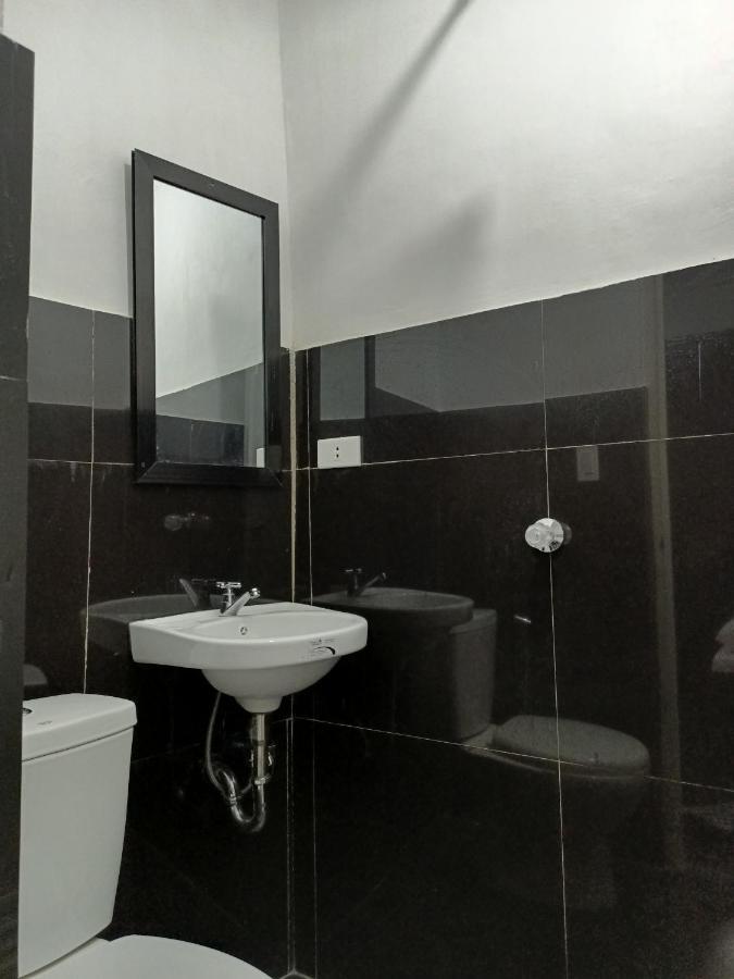 Ludy'S 2 Pension House Carles ภายนอก รูปภาพ