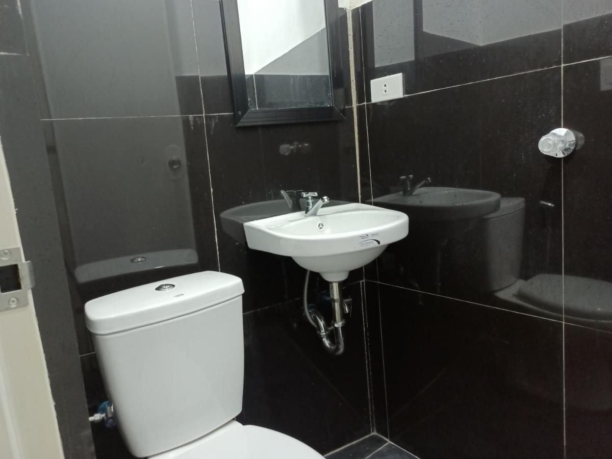 Ludy'S 2 Pension House Carles ภายนอก รูปภาพ