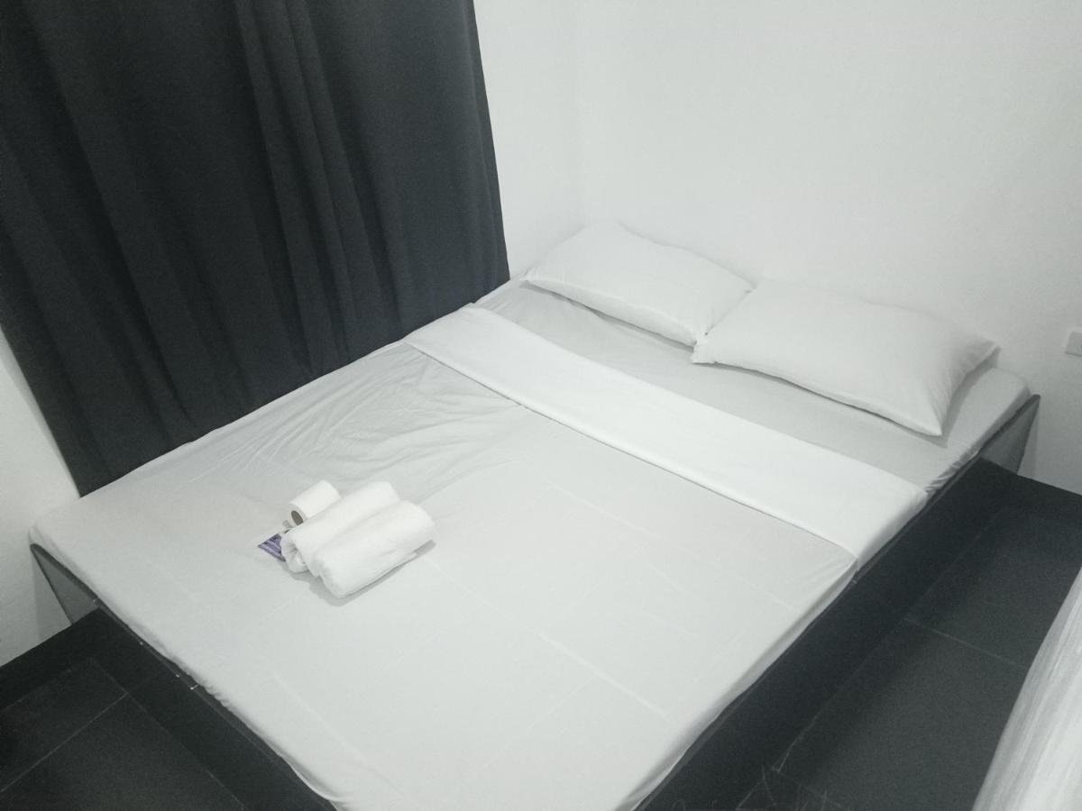 Ludy'S 2 Pension House Carles ภายนอก รูปภาพ