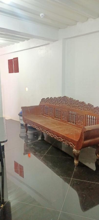 Ludy'S 2 Pension House Carles ภายนอก รูปภาพ