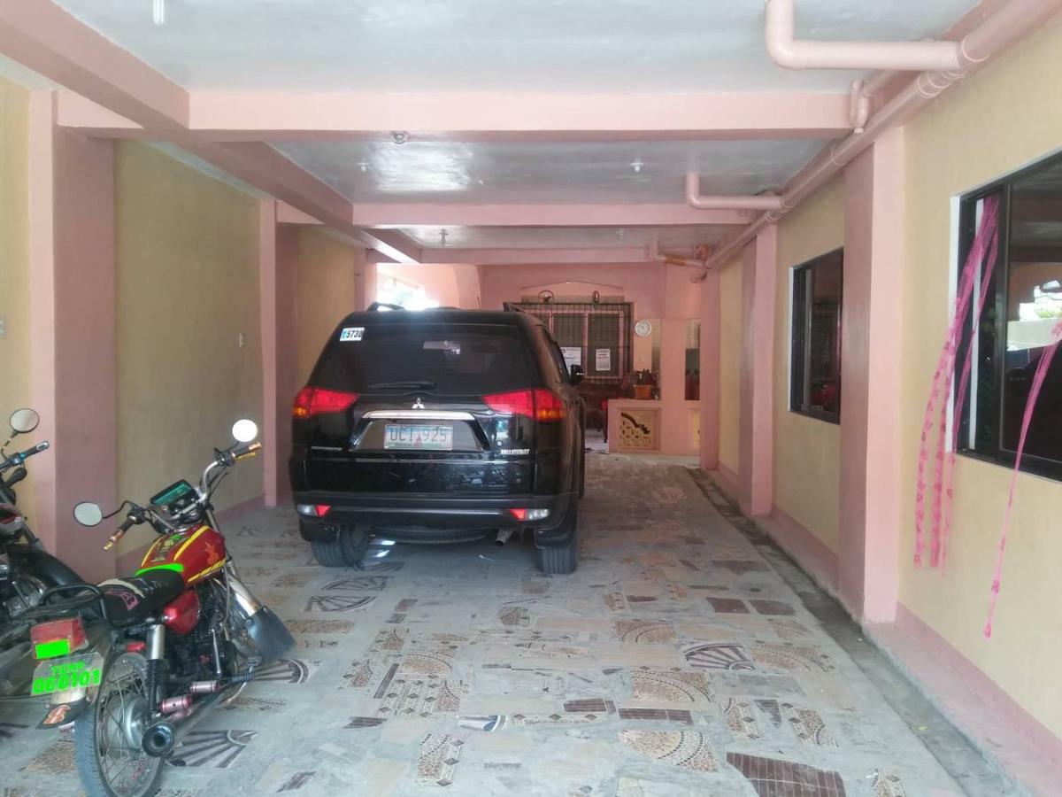 Ludy'S 2 Pension House Carles ภายนอก รูปภาพ